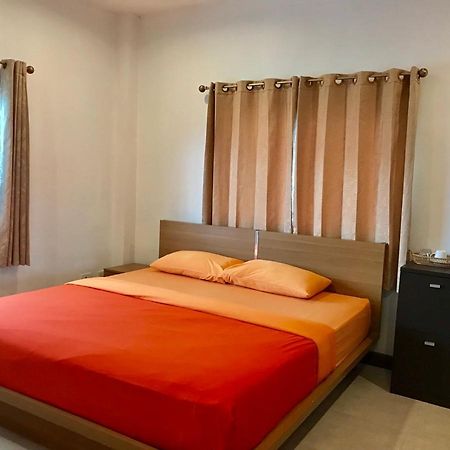 苏梅岛 Hiranyika Cafe & Bed旅舍 外观 照片