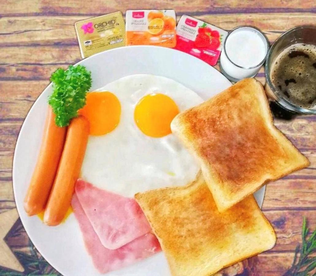 苏梅岛 Hiranyika Cafe & Bed旅舍 外观 照片